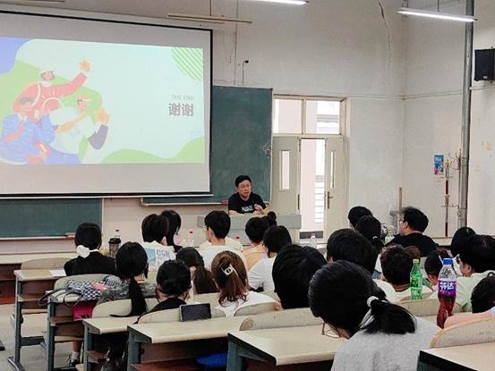 9af126d93a5b0b6ca39c37e32926a8d8_